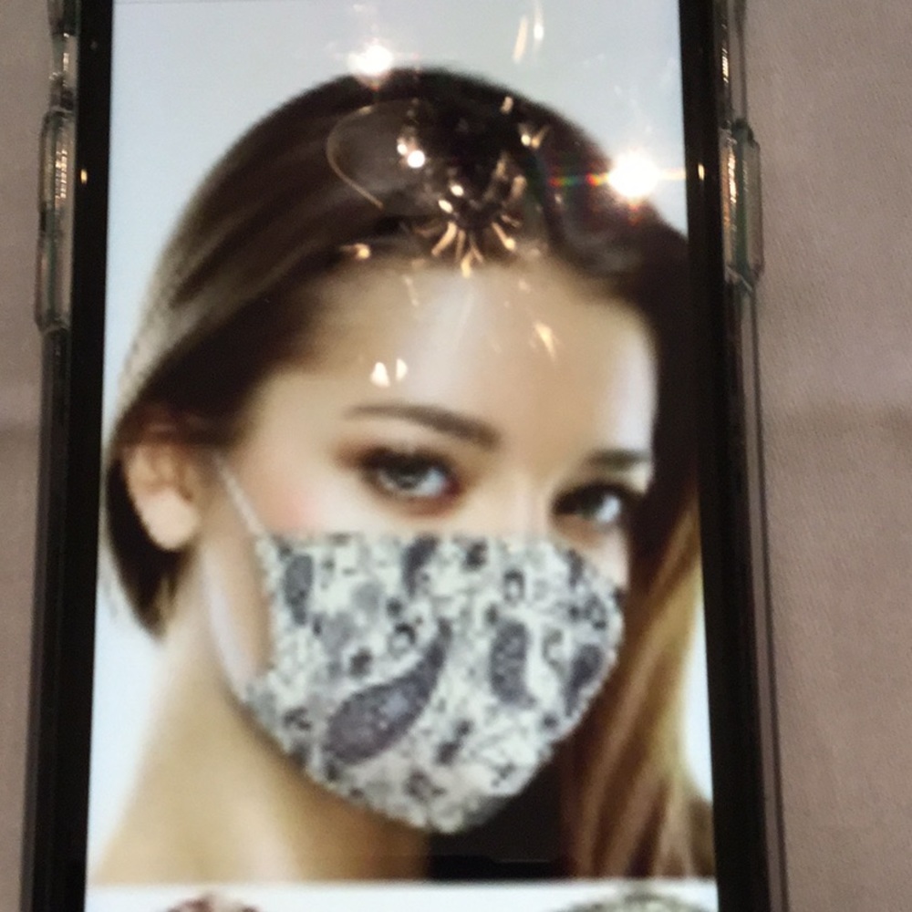 Protective face masks